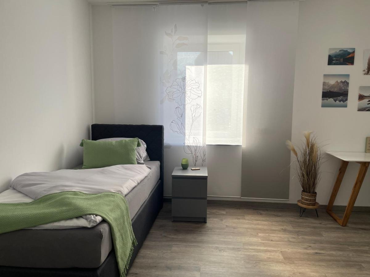 Wohnung Fuer Berufstaetige Hünfeld Екстериор снимка
